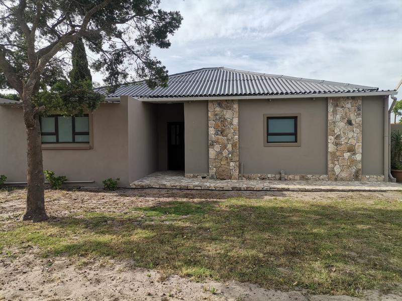 3 Bedroom Property for Sale in Albertinia Western Cape